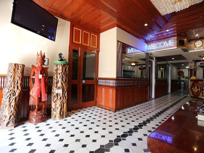 Palace Hotel Mandalay Exterior photo