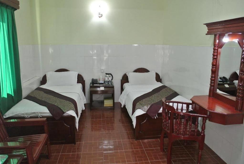 Palace Hotel Mandalay Exterior photo