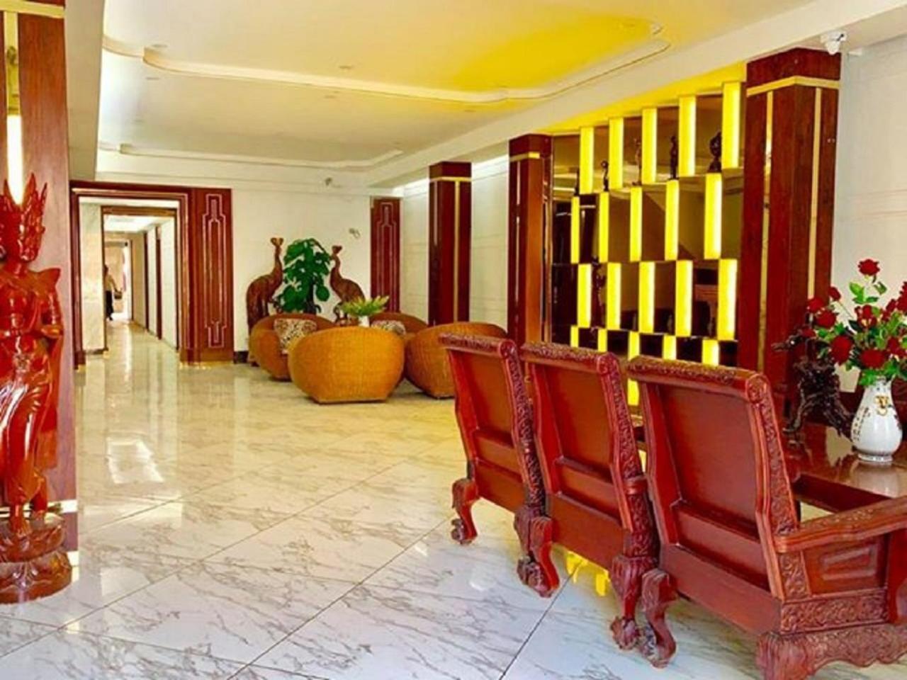 Palace Hotel Mandalay Exterior photo