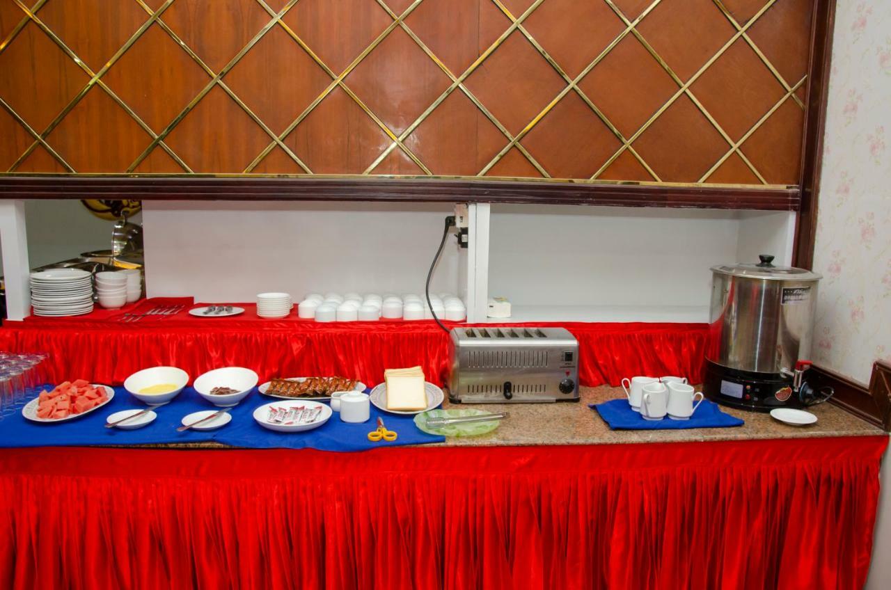 Palace Hotel Mandalay Exterior photo